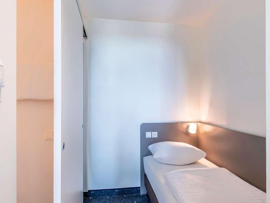 B&B Hotel Munchen Trudering Oberschleißheim Rum bild